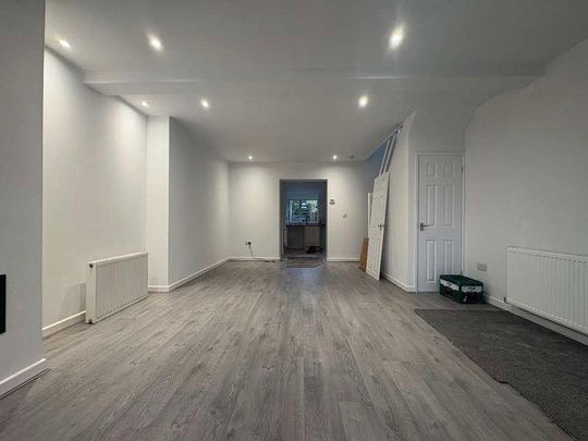 Cwm Rhos View, Tredegar, NP22 - Photo 1