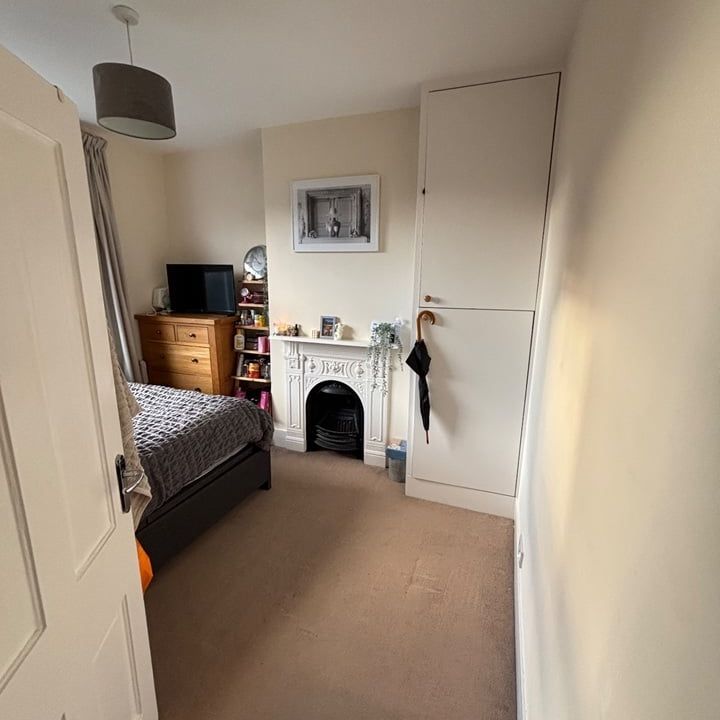 Room in a Shared House, Havelock Road, SW19 - Photo 2