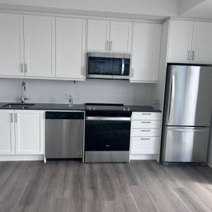 For Lease - 20 Gatineau Drive Unit# 408, Vaughan, Ontario - Photo 2