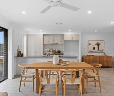 PRINSTINE THREE BEDROOM HOME , LOCATED IN PRIME LAKESIDE ESTATE - Photo 5