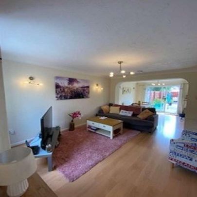 Ffordd Y Glowr, Pontarddulais, Swansea, SA4 - Photo 1