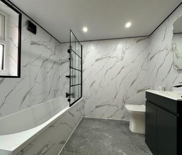 3 bedroom semi-detached house to rent - Photo 6