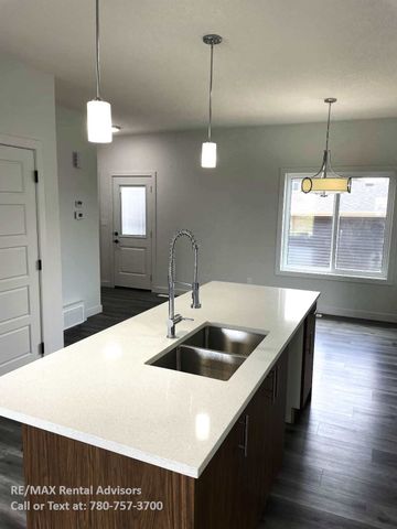 GREAT 3 BED, 2 5 BATH TOWNHOUSE WITH DBL GARAGE IN BEAUMONT - Photo 5