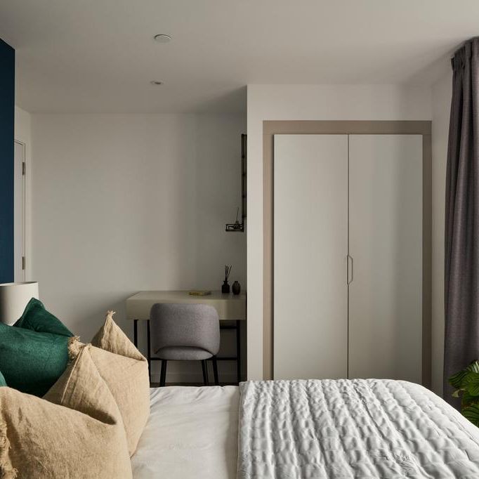 3 bedroom flat to rent - Photo 1