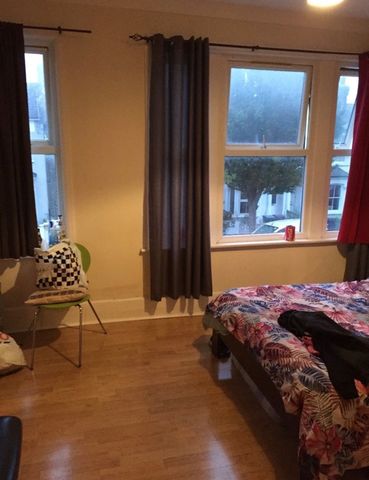 5 Bed Terraced House, Glenwood Road, N15 - Photo 4