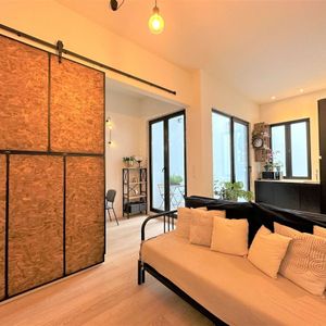 Appartement te huur in Antwerpen voor € 965 met 1 slaapkamer - Photo 2