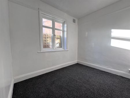 Mays Lane, Stubbington - Photo 2