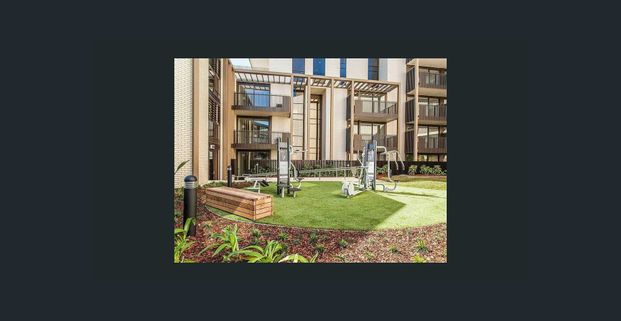 Luxurious Two-Bedroom Apartment Near Monash University - Photo 1