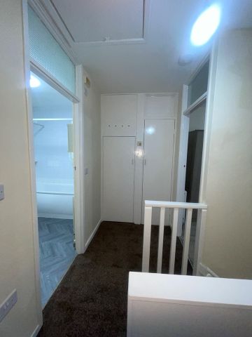 3 Bed End Terrace, Bramley Leeds, LS13 - Photo 4