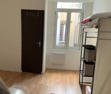 Location Appartement 2 pièces 23 m2 à Saint-Quentin - Photo 3