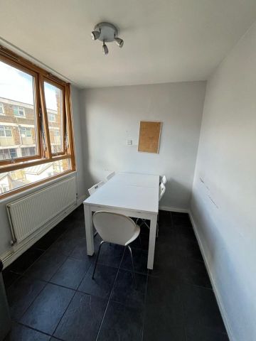 3 Bed Flat, Bedwell House, SW9 - Photo 2