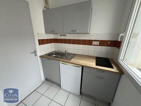 Location Appartement 2 pièces 55m² LAVAL 53000 - Photo 3
