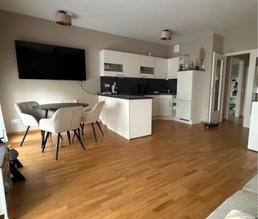 WG- Zimmer zu vermieten! -EBK, mit Terasse und Garten - Photo 1