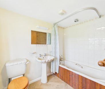 3 bedroom farm house to rent - Photo 6