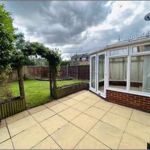 3 bedroom detached house to rent - Photo 1