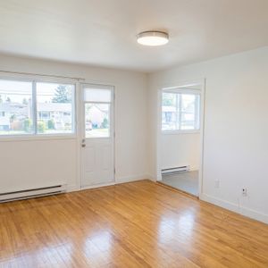 3½ à Louer — Côte-des-Neiges–Notre-Dame- - Photo 2