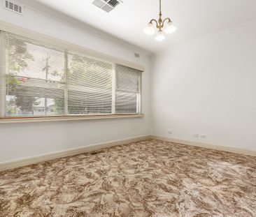 4 Brownfield Street, Parkdale VIC 3195 - House For Rent | Domain - Photo 1