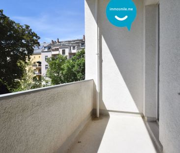 Tageslichtbad mit Wanne • Balkon • renoviert • 2 Raum • Sonnig • Ei... - Photo 1