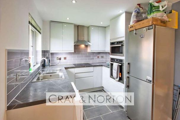 Davies Close, Addiscombe, CR0 - Photo 1