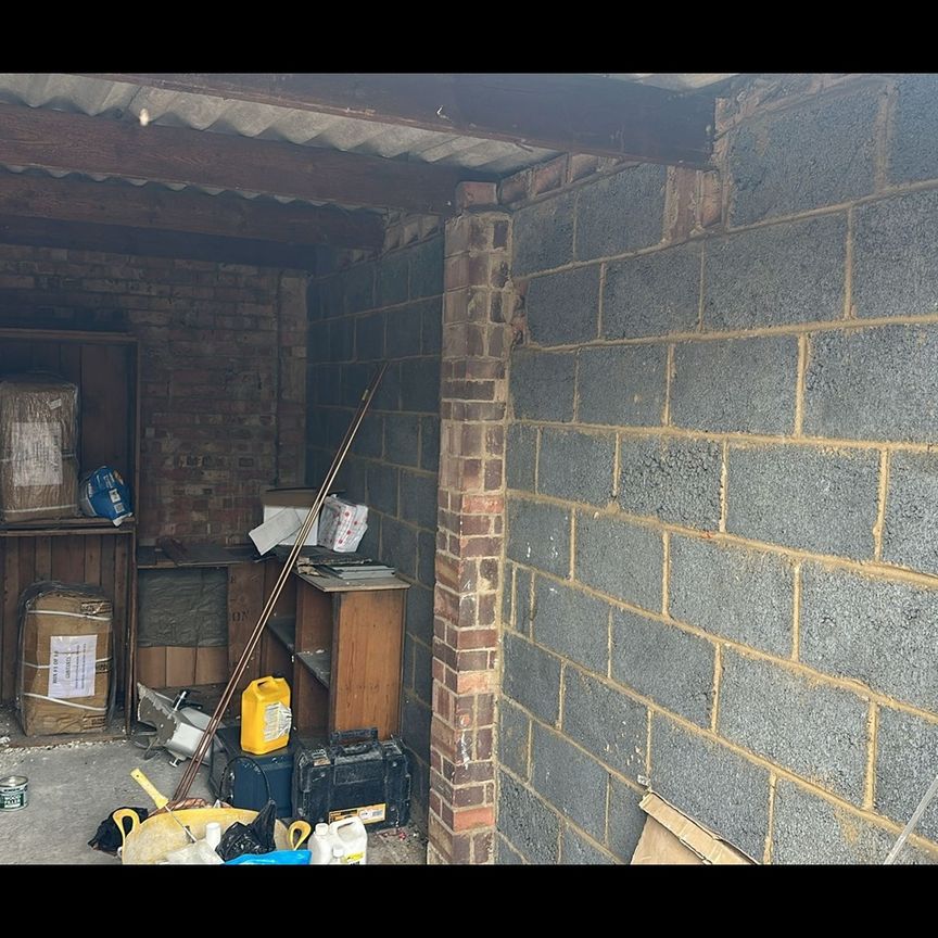 1 Bed Maisonette, Hamilton Avenue, IG6 - Photo 1