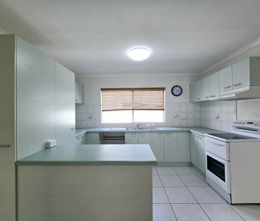 Spacious 2 Bedroom!!! - Photo 6