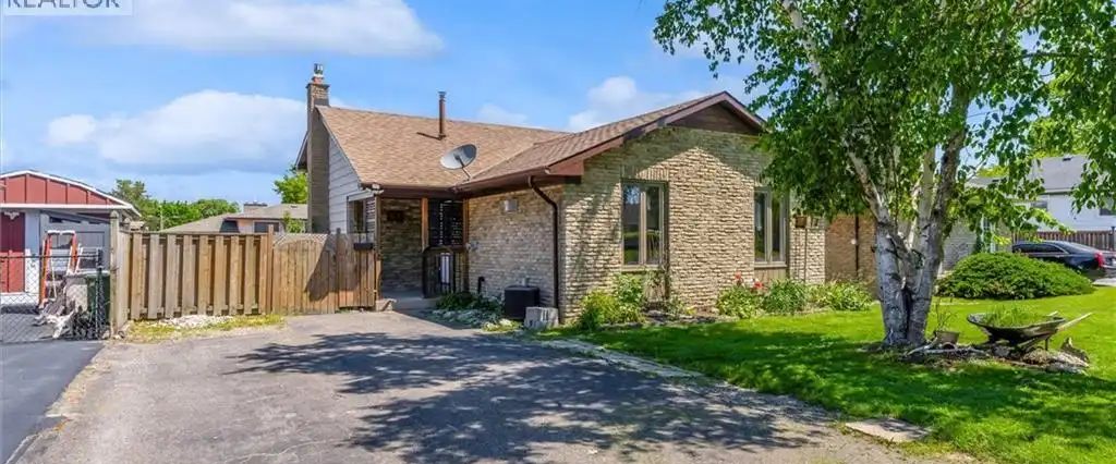 49 GROVE Avenue — 4 Bedroom - Photo 1