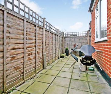 2 bedroom ground floor flat to rent - Photo 6