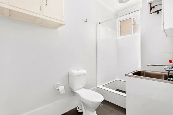 Comfortable and Convenient - Photo 1