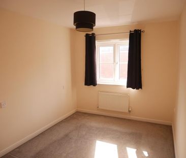 3 bedroom terraced house to rent - Photo 4