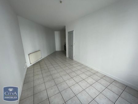 Location Appartement 2 pièces 43m² ANGOULEME 16000 - Photo 4