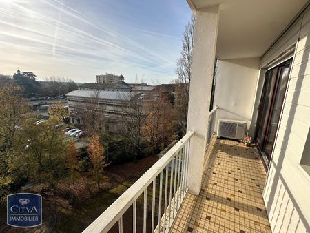 Location Appartement 3 pièces 57m² BOURG EN BRESSE 01000 - Photo 3