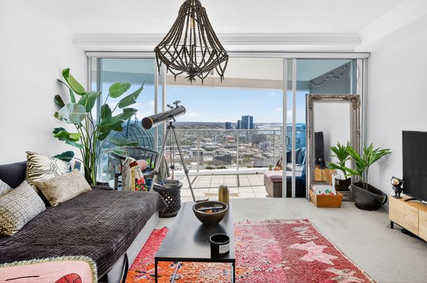 32307/9 Lawson Street, Southport QLD 4215 - House For Rent | Domain - Photo 1