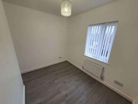 The Belfry, Luton, LU2 - Photo 4