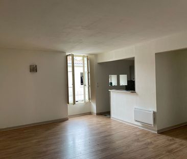 Location appartement 3 pièces, 72.00m², Fontenay-le-Comte - Photo 5