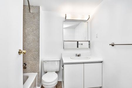 For Lease - 1450 Glen Abbey Gate Unit# 221, Oakville, Ontario - Photo 2