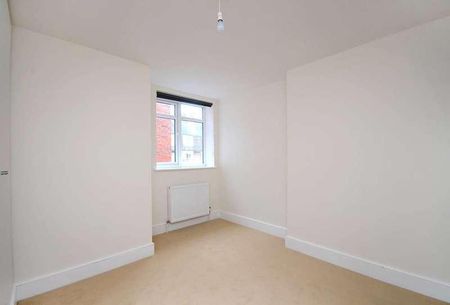 Tooting Grove, Tooting, SW17 - Photo 2