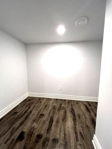 For Lease - 3 Kellyvale Road Unit# Bsmt, Toronto, Ontario - Photo 5