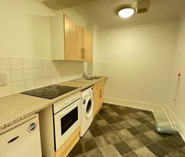 Studio to rent - Photo 3