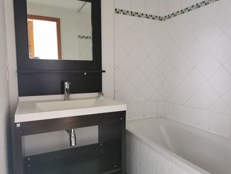 Appartement à Louer à LILLE 560 € - Photo 5