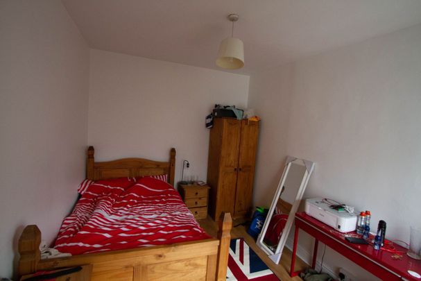 16 Balfour Road, NG7 1NZ, NOTTINGHAM - Photo 1