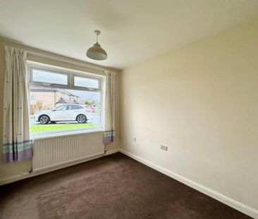 2 bedroom bungalow to rent - Photo 2