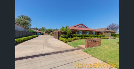 South Dubbo Delight - Photo 3