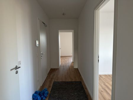 „Erstbezug nach Fertigstellung“- Großzügig geschnittene Wohnung mit 2 Balkonen*hochw. Vinylbelag*EBK*TG-Stellpl.* - Foto 5