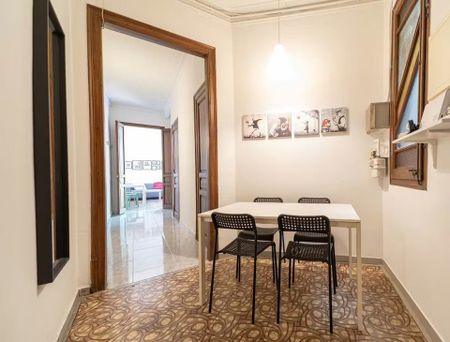 Carrer del Comte dUrgell, Barcelona, Catalonia 08011 - Photo 2