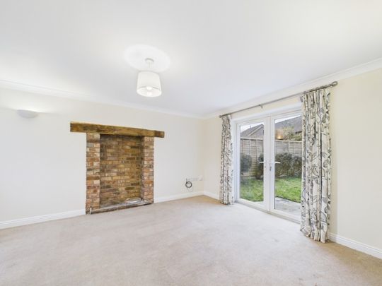 Lowridge House Station Road, Woodmancote, Cheltenham - Photo 1