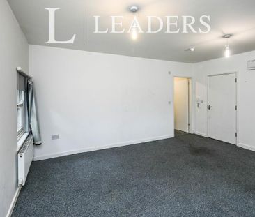1 bedroom in a house share to rent - Photo 6
