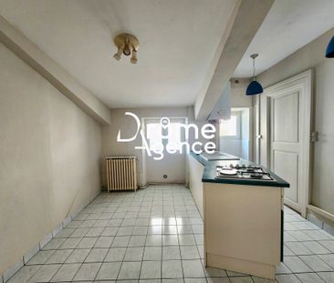 Location Appartement 3 pièces 91m² VALENCE 26000 - Photo 3