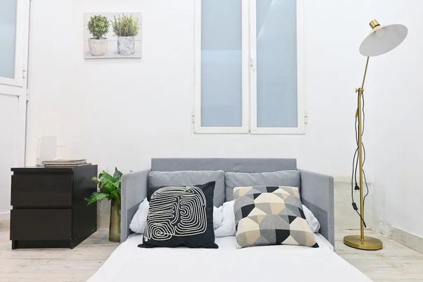 Calle de Menorca, Madrid, Community of Madrid 28009 - Photo 1