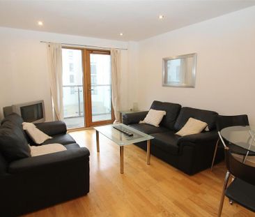 2 bedroom flat to rent - Photo 6