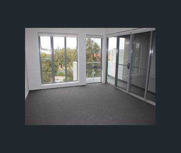 210/8 Yarra Bing Crescent, Burwood, Vic 3125 - Photo 3